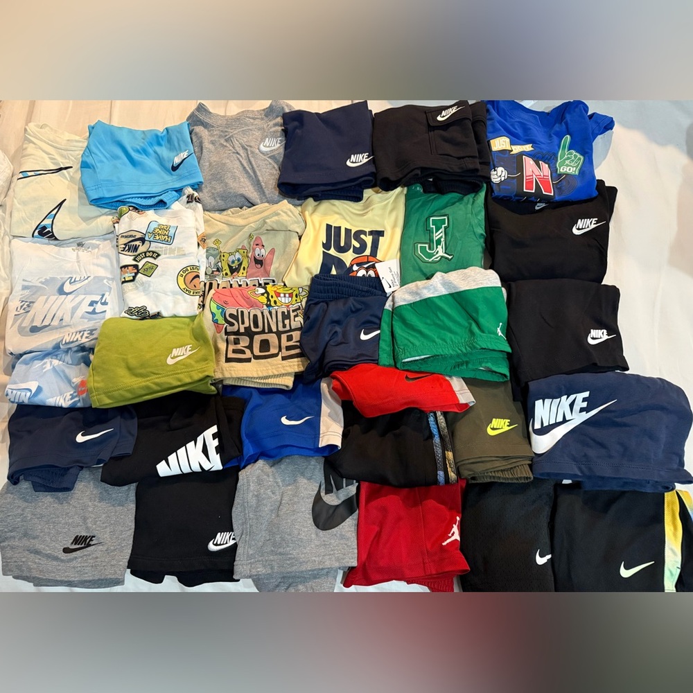 Boys Bundle
9 matching sets 
13 pairs of shorts (12 Nike, one Adidas)